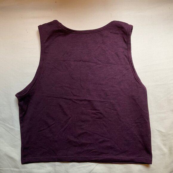 Girlfriend Collective Reset Crop - Picture 2 of 3